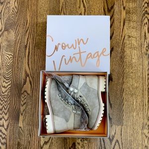 Crown Vintage lug sole ankle winter boots